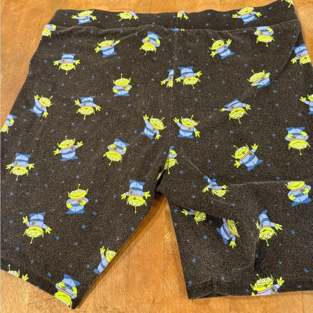 Disney Pixar Toy Story Black and Green Alien Pajama Set Shorts &Tank Top Sz 2X - Picture 15 of 16